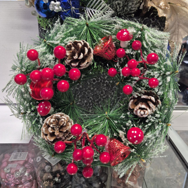 Венок новогодний 25см RM22070601 (только самовывоз)