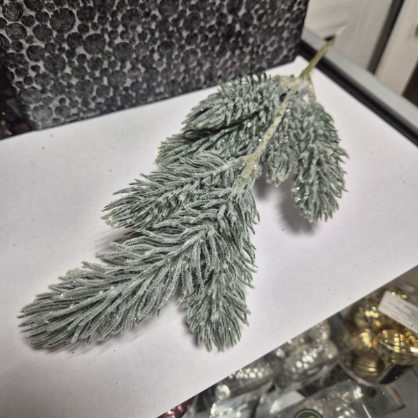 Ветвь ИСКУССТВЕННАЯ ХВОЯ, пластик, 37 см, асс/3, арт. 317991600 (только самовывоз)