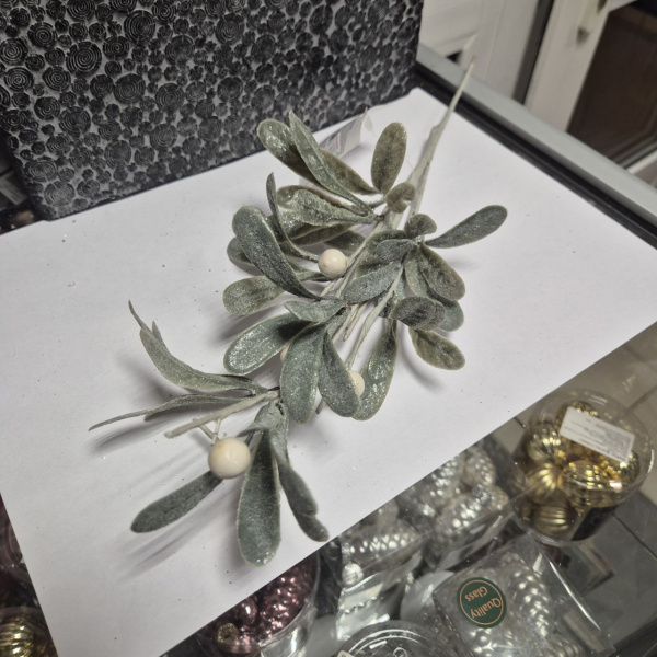 Ветвь искусственная с ягодами для декора, пластик, 4х11х39 см, асс/2, арт. YZB002700 (только самовывоз)