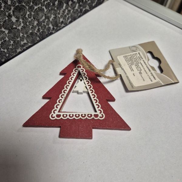 Фигура новогодняя, дерево, 8х8,5 см, асс/3, красный/серебро,  арт. 552960 (только самовывоз)